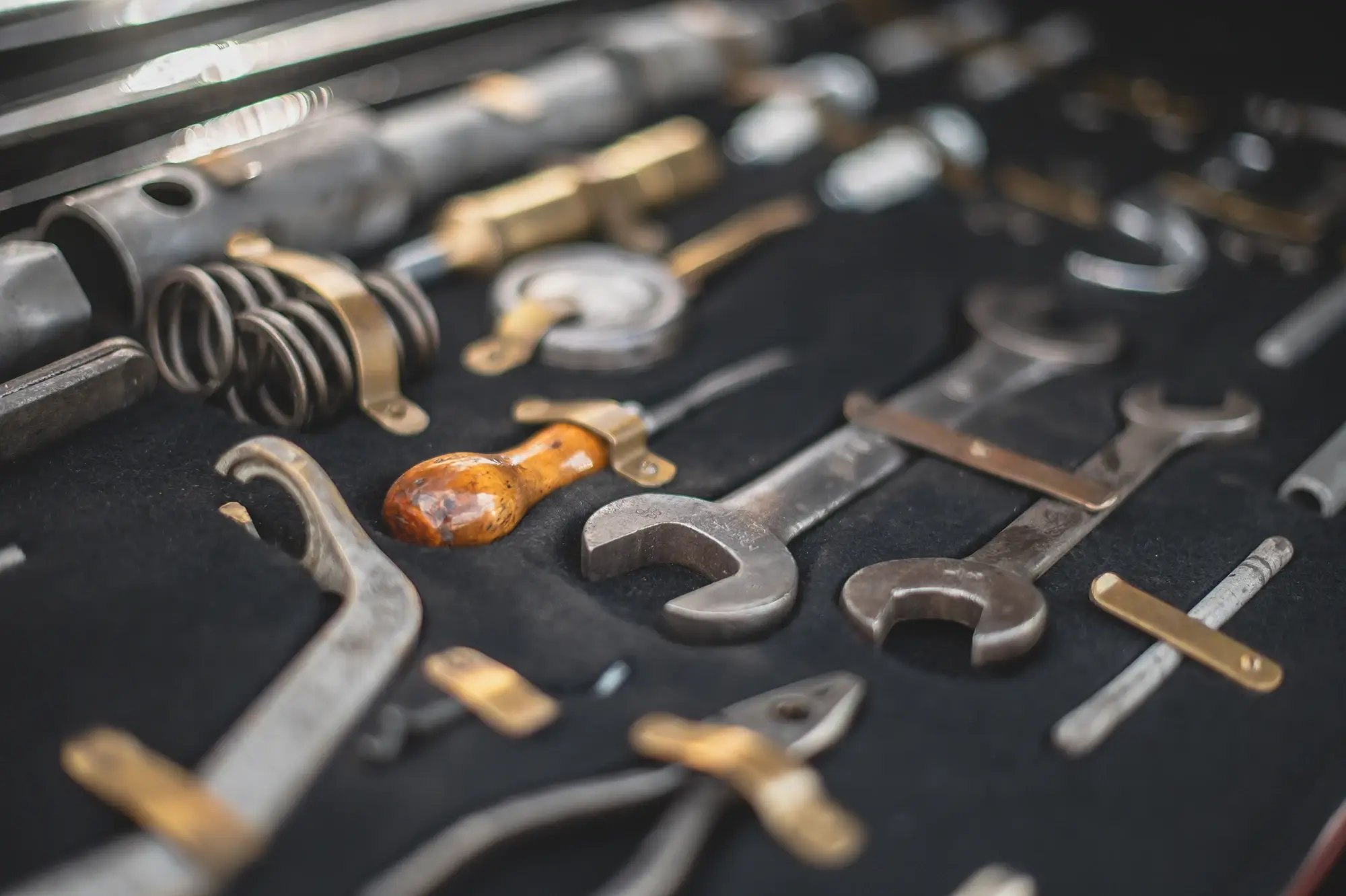 1933 Rolls-Royce 20/25 Sedanca Coupé Toolkit